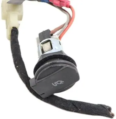 Volkswagen PASSAT B5.5 12 V Socket (rear) 