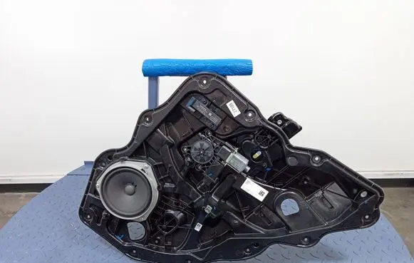 Alfa Romeo Stelvio Rear door window regulator with motor 50552809