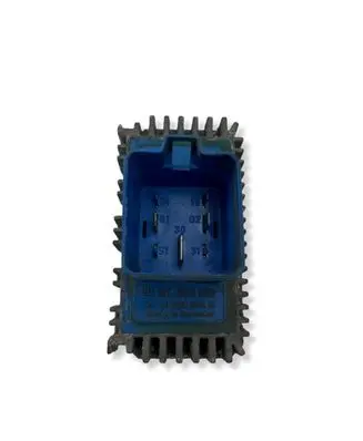 Opel Vectra C Glow plug pre-heat relay 55353011 51299014B
