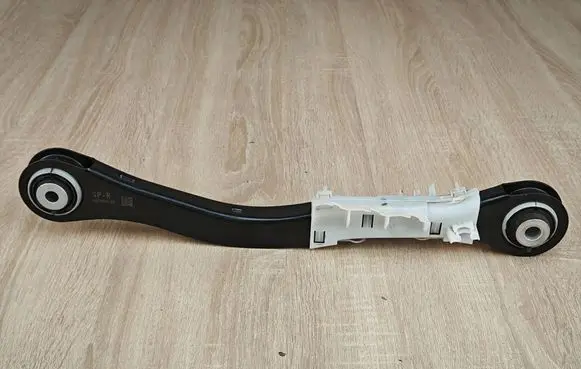 BMW X5 G05 Rear control arm 6878030 6878028