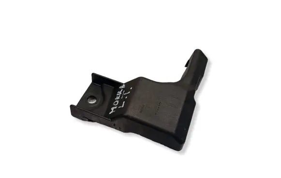 Opel Mokka Rear bumper mounting bracket 95245217