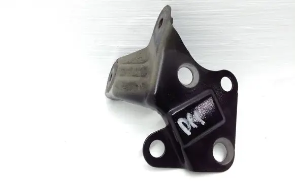 Lexus RX III Fender mounting bracket