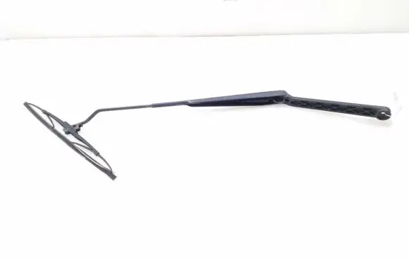 Front wiper blade arm