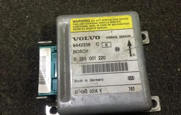 Volvo S70 V70 V70 XC Airbag control unit/module 9442338 0285001220