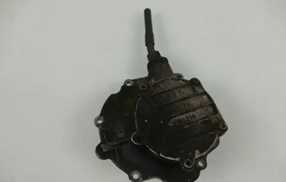 Mercedes-Benz E W210 Vacuum pump A0002303665
