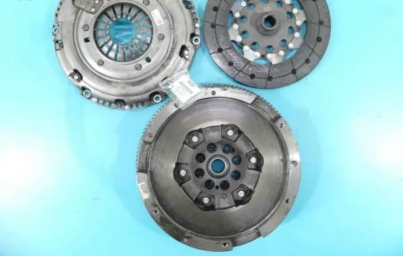 Opel Movano B Dual mass flywheel 123108013R IMPRK1329021
