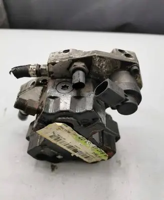 Mercedes-Benz R W251 Fuel injection high pressure pump A6420700501 0445010145