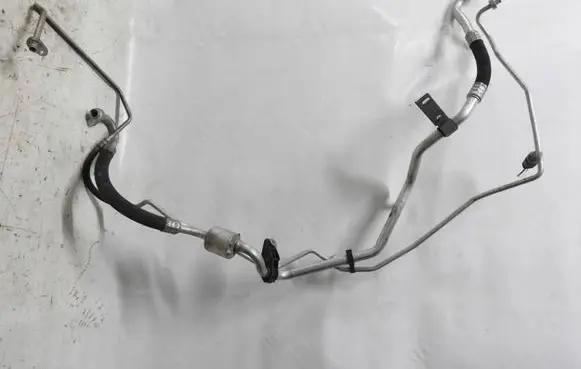Citroen DS3 Air conditioning (A/C) pipe/hose 9684432580