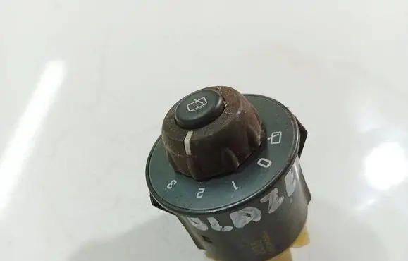Chevrolet TrailBlazer Wiper switch 15074680