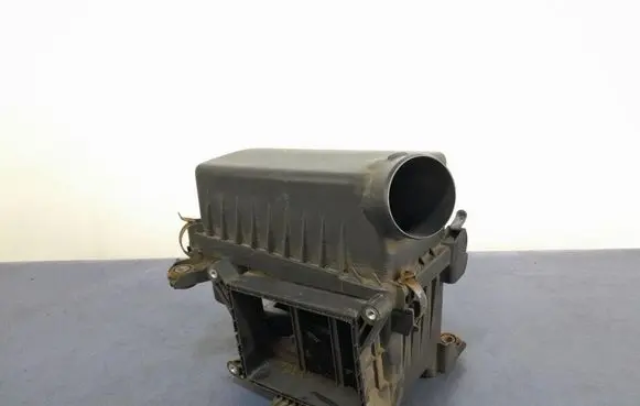 KIA Rio Air filter box 281101G000