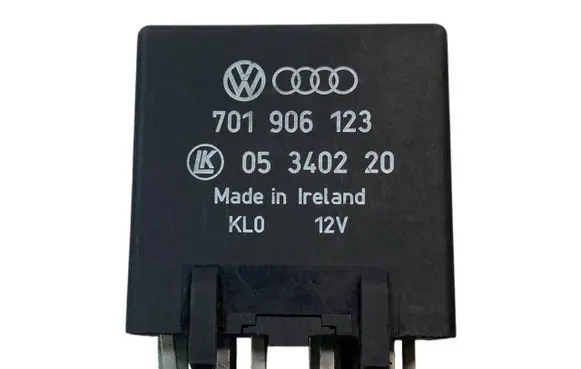 Volkswagen Transporter - Caravelle T4 Glow plug pre-heat relay 701906123 05340220