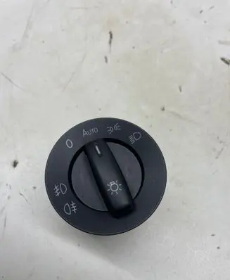 Volkswagen Golf VI Light switch 1K0941431BM 0512