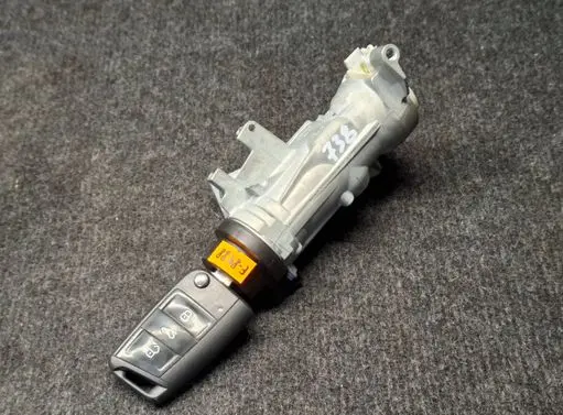 Volkswagen Golf VII Ignition lock 5Q0905865A 1K0905851