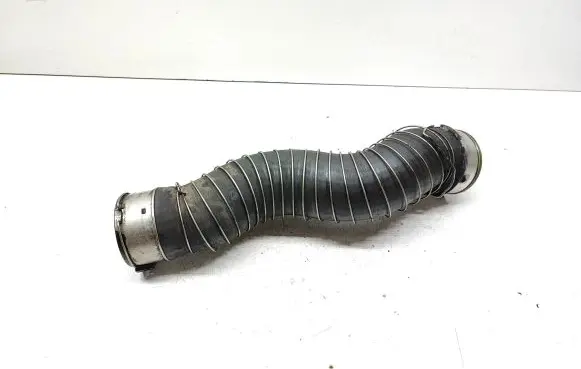 BMW 3 E90 E91 Intercooler hose/pipe 
