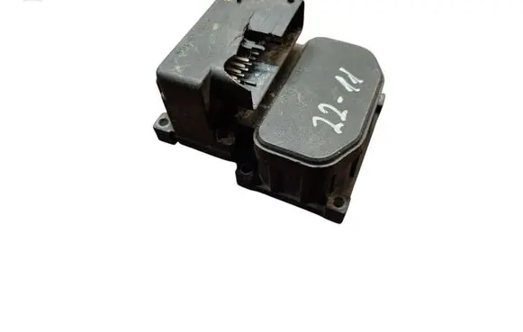 Nissan Almera N16 ABS Pump 0273004635