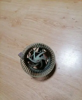 Peugeot 106 Heater fan/blower 8250065