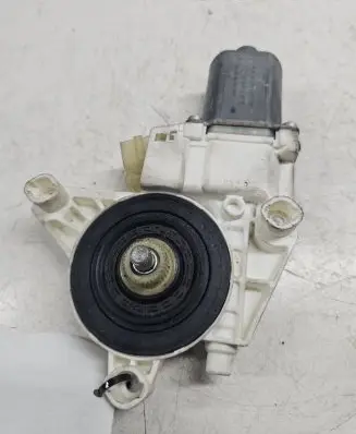 Mercedes-Benz ML W164 Front door window regulator motor A2518200842