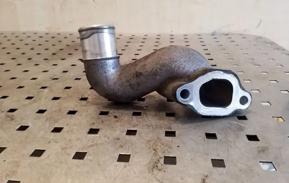 Toyota RAV 4 (XA20) Engine coolant pipe/hose