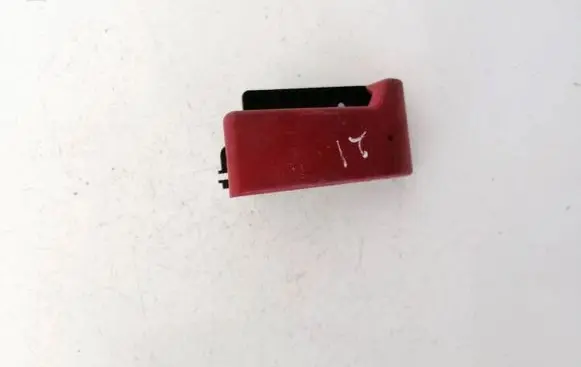 Engine bonnet (hood) release handle
