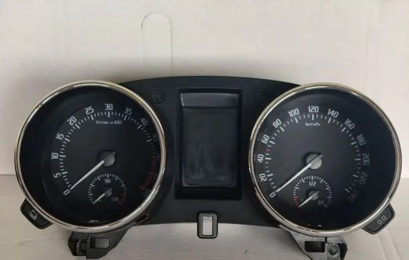 Skoda Yeti (5L) Speedometer (instrument cluster) 5L0920840E 1073927336 VD104810