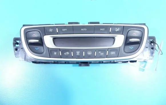 Renault Fluence Climate control/heater control trim E1059021A IMPRK1353692