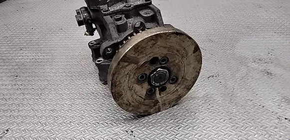 Audi A6 S6 C5 4B Fuel injection high pressure pump 0470506030 059130106J