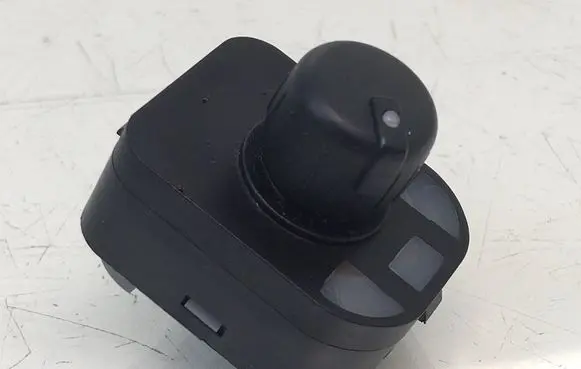 Audi A4 S4 B7 8E 8H Wing mirror switch 8E0959565 3506