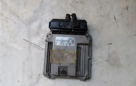 Volkswagen PASSAT B6 Wing mirror control module 03L906022KF