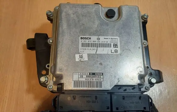 Honda Accord Engine control unit/module ECU 0281016088 37820-RL0-E03 1039S39335