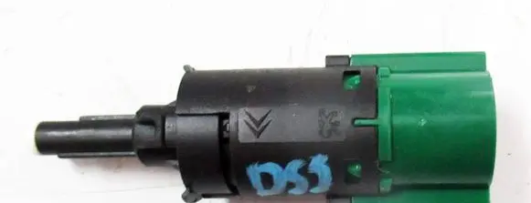 Citroen DS3 Brake pedal sensor switch 9670430580