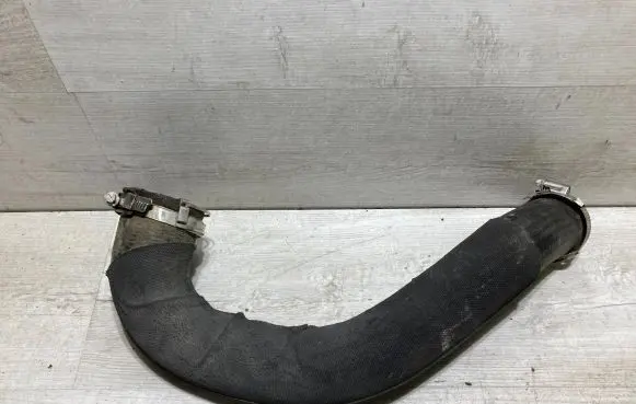 Air intake hose/pipe