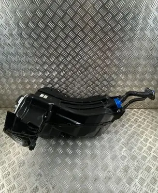 Audi Q7 4M AdBlue liquid reservoir 4M0131878BF