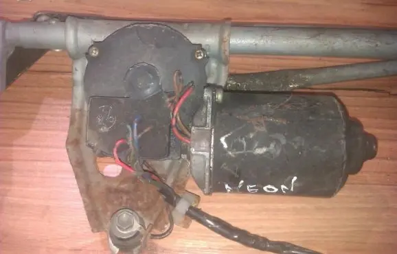 Chrysler Neon I Wiper motor