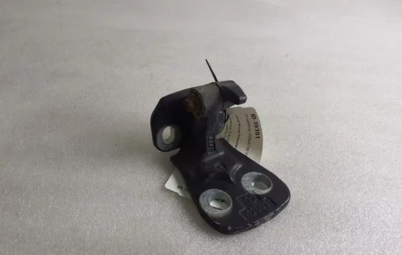 Land Rover Discovery 4 - LR4 Front door upper hinge 120031