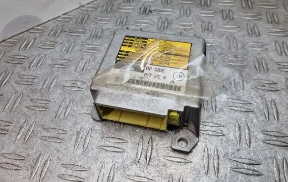 Lexus IS 220D-250-350 Airbag control unit/module 8917053110 0285001904