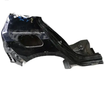 Volkswagen Golf VIII Fender 