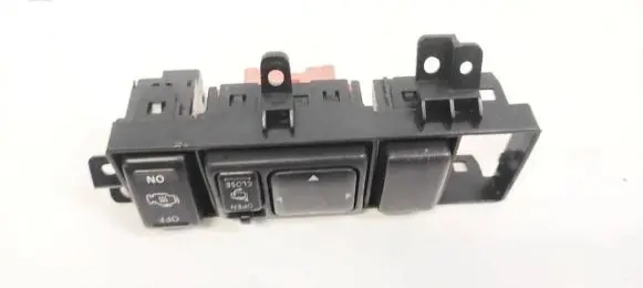 Nissan Pathfinder R51 Wing mirror switch