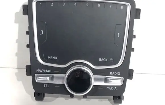 Radio/CD/DVD/GPS head unit