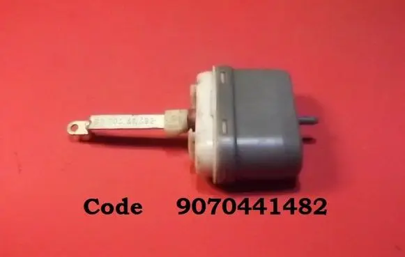 Opel Omega B1 Central locking motor 9070441482