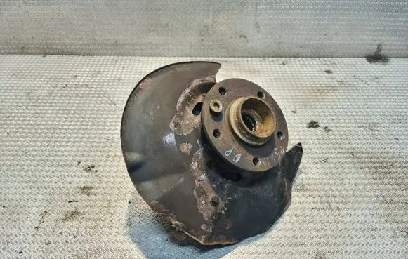 Volkswagen Transporter - Caravelle T5 Front wheel hub