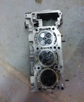 Jeep Grand Cherokee (WK) Engine head 