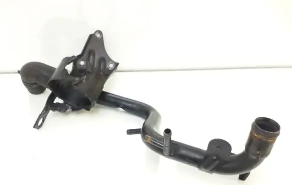 Volkswagen PASSAT B5 Engine coolant pipe/hose 038121071F 8D0127224D