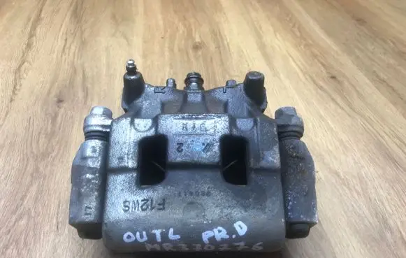 Mitsubishi Outlander Front brake caliper MR370776