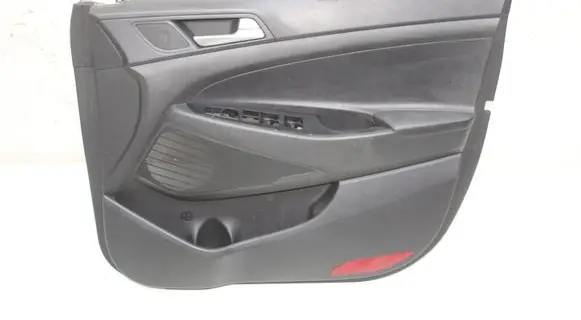 Hyundai Tucson TL Front door card panel trim
