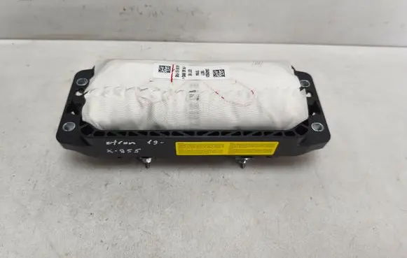 Audi e-tron Passenger airbag 4KE880204D