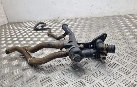 Volkswagen Polo IV 9N3 Engine coolant pipe/hose 03D121026F