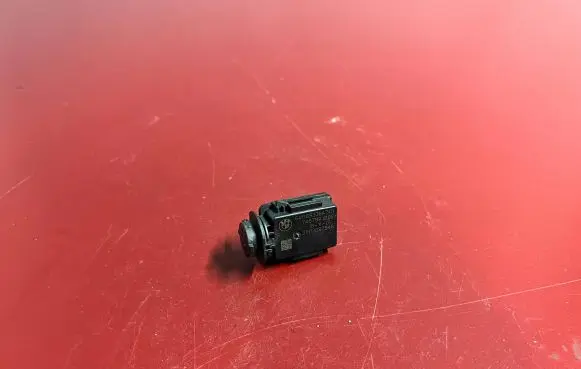 BMW X3 G01 AUC sensor 6833647 64116833647