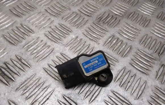 Subaru Legacy Air pressure sensor 0281002845