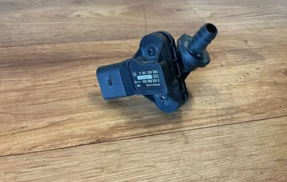 Audi A4 S4 B7 8E 8H Air pressure sensor 0261230053 036906051C