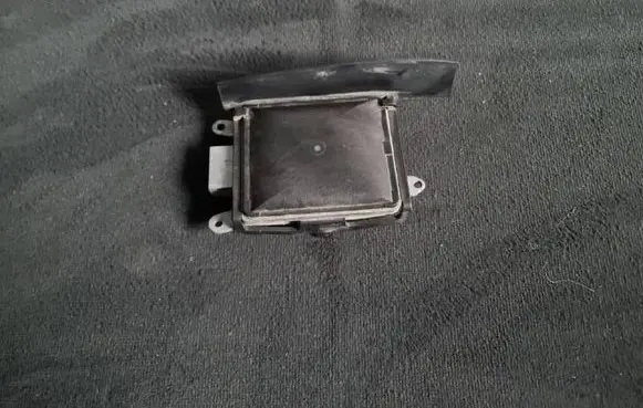 BMW 5 F10 F11 Blind spot module 6868727 0000042D